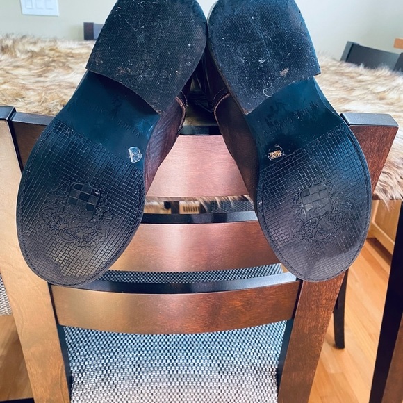 VINCE CAMUTO TALL BOOTS - Picture 12 of 12